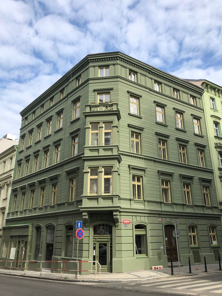 Historická fasáda Praha Krakovská