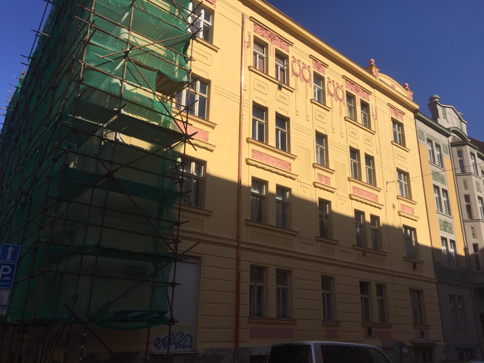 Historická fasáda Praha Šimáčkova